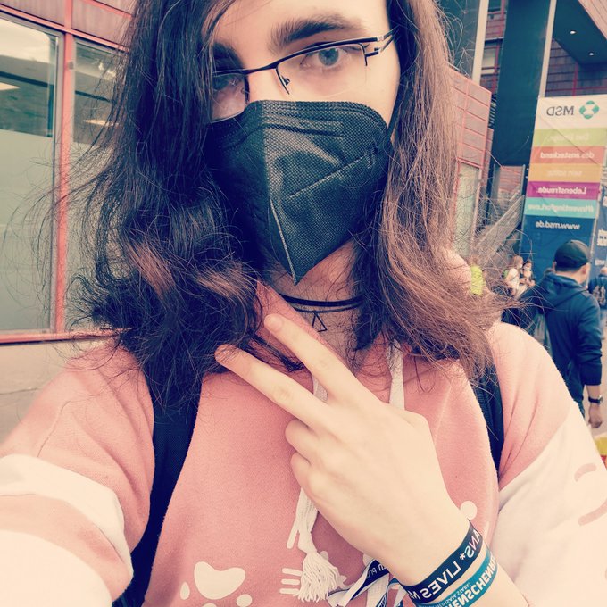 Not the only #Femboy at #CSD in cologne https://t.co/mqdfgid7b4