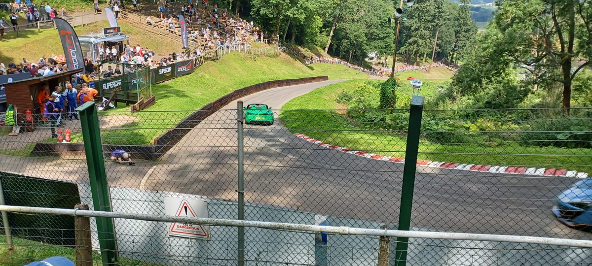 R9Porsche's tweet photo. Our fabulous Ryan Penny going up the hill ๐ท๐ธ๐๐ #supercarfest @shelsleywalsh
#porsche @PCGB #spyder718 #pythongreen #porschespyder https://t.co/xM3wXG0rgy