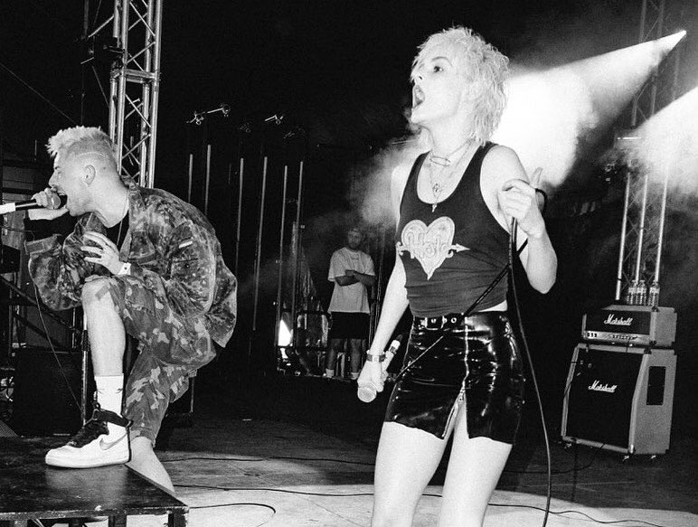 thisiswargasmuk's tweet photo. 𝐑𝐄𝐀𝐃𝐈𝐍𝐆 &amp; 𝐋𝐄𝐄𝐃𝐒. 𝐓𝐇𝐈𝐒 𝐈𝐒 𝐖𝐀𝐑. 𝐓𝐇𝐀𝐍𝐊 𝐘𝐎𝐔 𝐗

@OfficialRandL https://t.co/cKthcAe49D