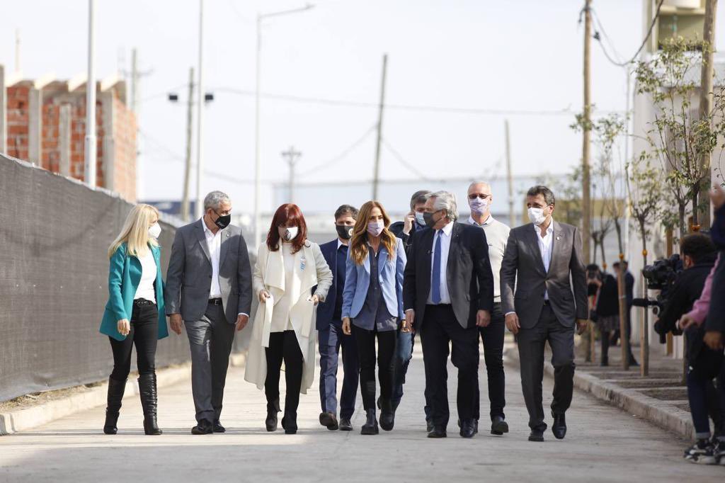 gabyto70's tweet photo. FDT... Próximo Spot de campaña. Misma secuencia. En slow motion y de dónde el tema de Reservoir dogs... Ceeeeeleeeenteeeeee 👏👏👏 https://t.co/JodvA4DyDf
