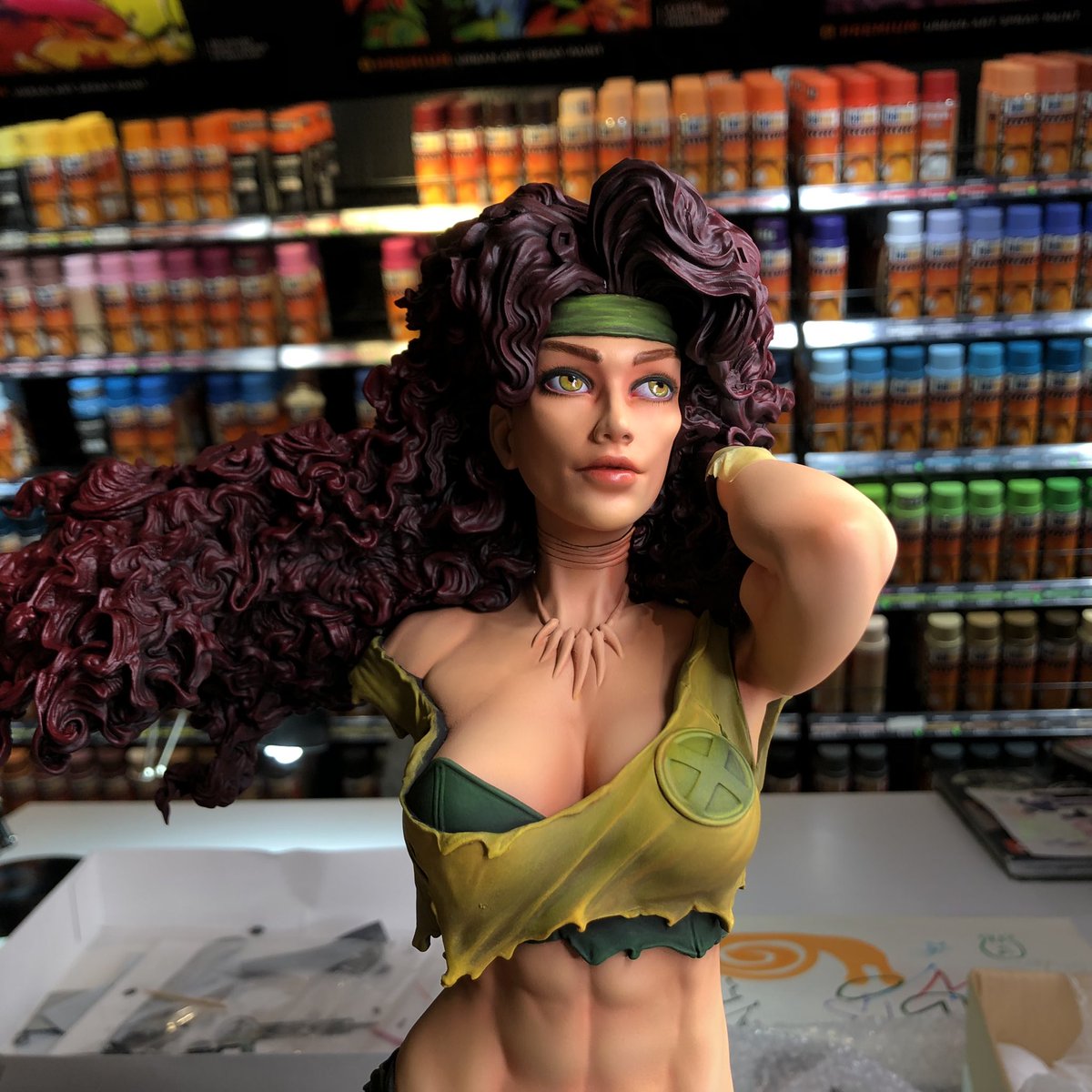 ModelMakerHK's tweet photo. Green eyes
#NewEraModeler #painting #paintings #paint #onefourthscale #onefourthfigure #onefourthcustom #airbrush #xmen #rogue https://t.co/TW2Bo73HzX