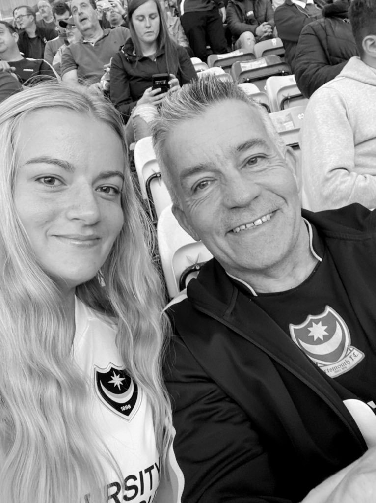 GeorgiaSamphire's tweet photo. Back home PLAY UP POMPEY 💙⚽️ #frattonlive @pompey #PUP https://t.co/pJGAOyGhvS