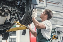 RecoveryTF's tweet photo. @ThatchamRsrch has recently launched an 'EV Ready' training programme to ensure businesses have the skills and knowledge they need to deal with electric vehicles, including businesses operating in the recovery sector.

Find out more via @_FleetNews: https://t.co/ERqRDax0Vg https://t.co/nqtbfhBX0N