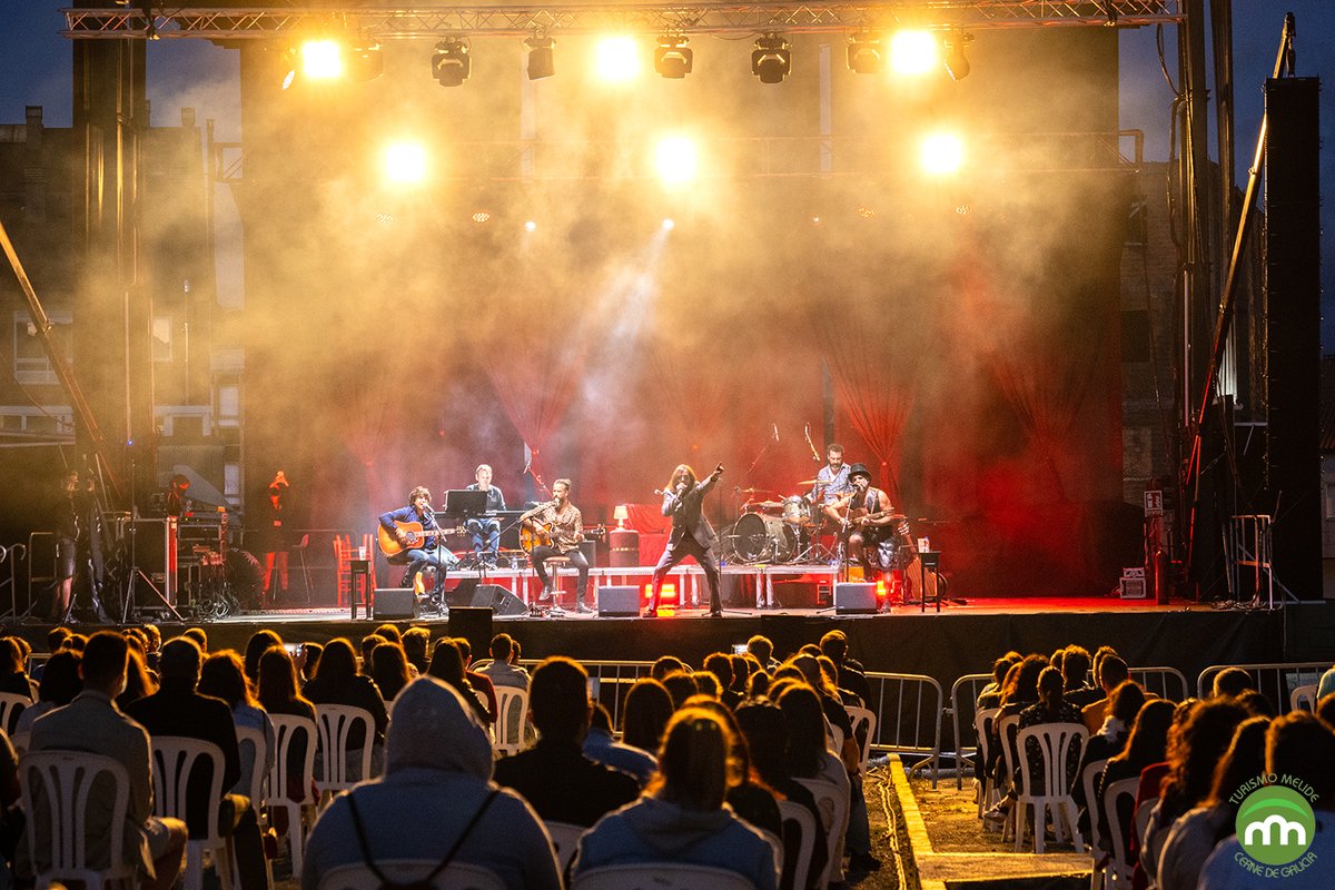 TurismoMelide's tweet image. SAN ROQUE 2021
Lembramos en imaxes o poderoso e divertido concerto que ofreceron onte Heredeiros da Crus, banda mítica do #rockgalego 
#SanRoque2021 #Melide #MúsicaAoVivo