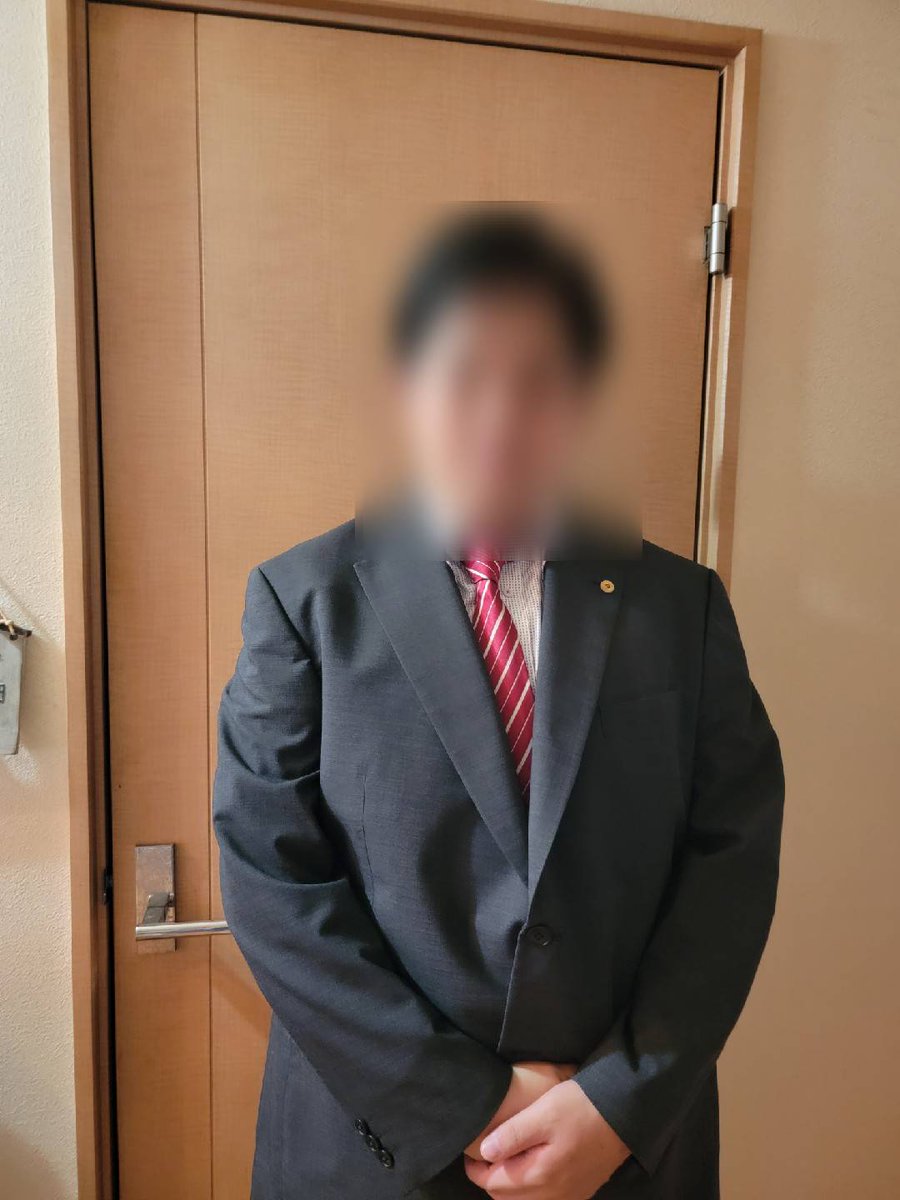 sr_miturugi's tweet photo. 2021年8月1日より、愛知県社労士会
名古屋東支部に勤務登録しました。

社労士を目指して4年、２回の受験で登録ができたこと本当に嬉しいです。

27歳という士業ではかなりの若手ではありますが、皆様方のご指導ご鞭撻のほどよろしくお願いいたします。
立派な社労士になってみせます！

ミツルギ https://t.co/gficavTkiP