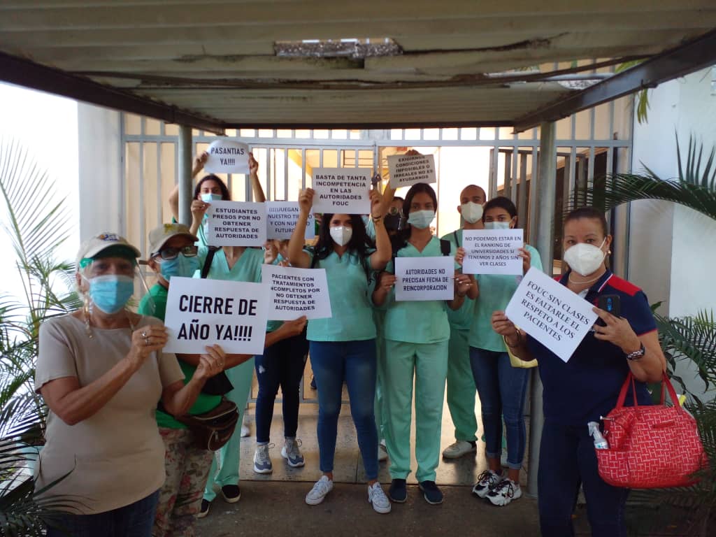 richard_jvd's tweet photo. Exigimos Cierre de año #Sosfouc
#FoucClasesYa #OdontologiaUCsinclases https://t.co/ljqaz0rOtO