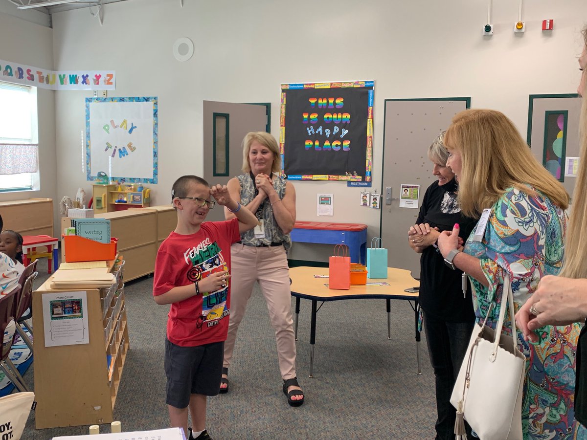 Bryan ISD is host to Regional Day School for the Deaf. Stopped by and visited with elem students at Bowen who introduced themselves to me with sign language and voice. I pulled out some signing of my own from the past! Teachers in this program so inspiring and loving. Proud Supt!