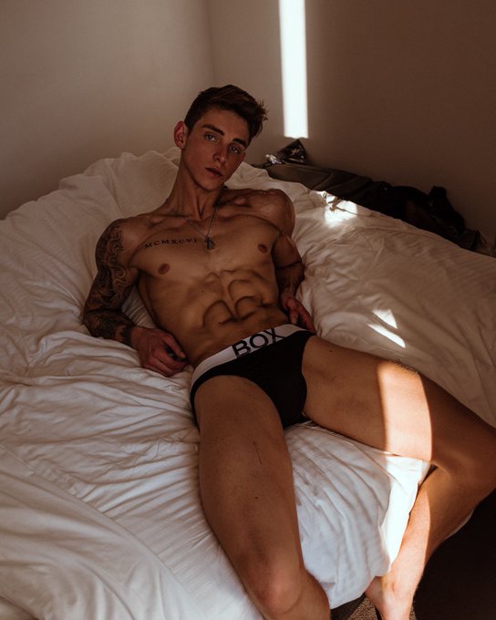 Hi there ❤️ https://t.co/2lcRe2OFLT