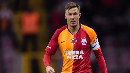 aybaltaci's tweet photo. Galatasaray’ın sözleşmesini uzatmadığı #MartinLinnes, eski takımı Molde ile anlaşmış.
Kariyerine ülkesi Norveç’te devam edecek.
Galatasaray hala bir veda ve teşekkür mesajı paylaşmadı ama benim gönlümde hep iş ahlakıyla, beyefendiliğiyle çok sevdiğim bir sporcu olarak kalacak. https://t.co/psfv0nwEbZ