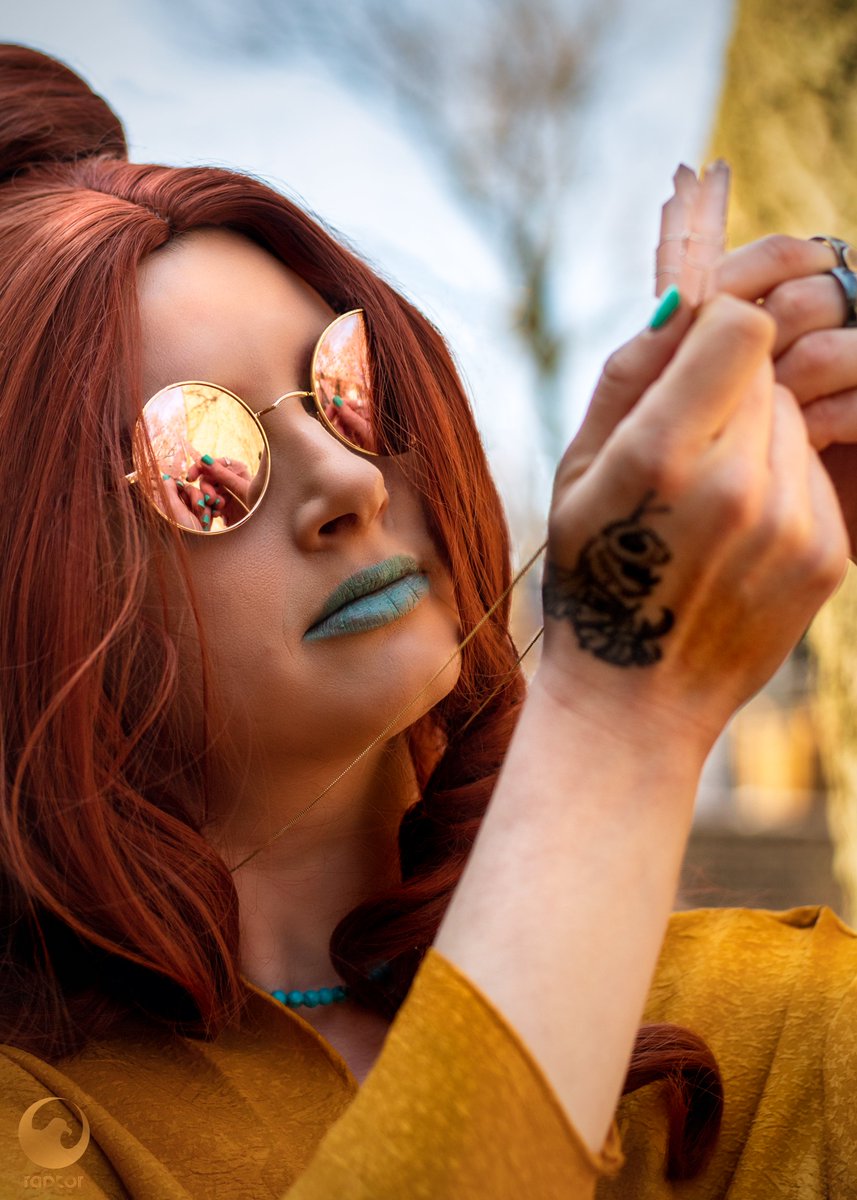 cufflinkcos's tweet photo. When we look into the future, we see nothing but a wall of brilliant, piercing illumination. Yet we keep gazing - keeping faith that our eyes will adjust.

#MEATPUNKS FOREVER #ttrpg by @HTHRFLWRS  and @droolhoney 
 
Photos by @Raptor_Drone https://t.co/C8rLtpClmF
