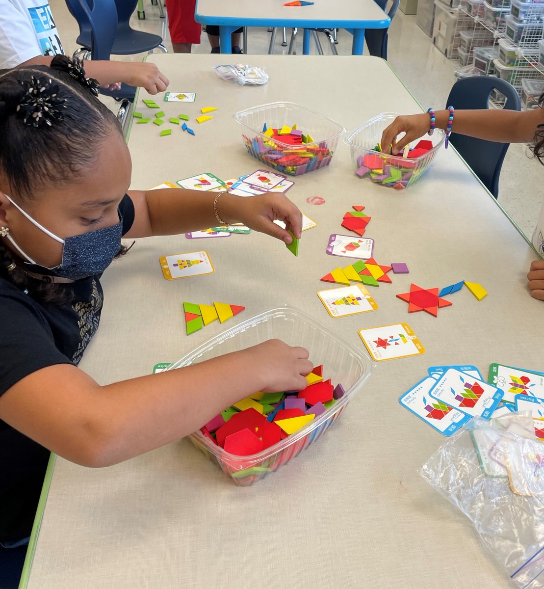 MsRubinSTEM's tweet photo. Our youngest owls @vickerymill were excited to explore S.T.E.A.M. stations in our lab.#wisewillrise https://t.co/lu3tJS3sdm