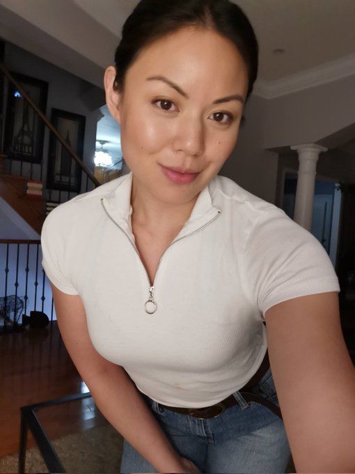 feeling like a cute egg 🥚 https://t.co/G1xhjczUD8