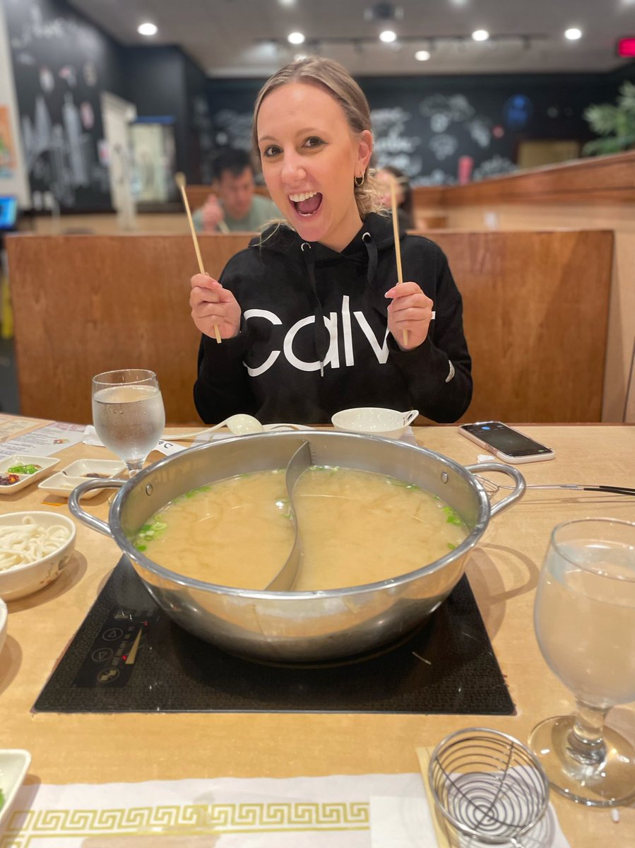 SnovisSays's tweet photo. Had a full weekend of “Insta-worthy” moments but, my favorite pics are from Sunday when @samiilinn and I went to stuff our faces at hot pots in sweats and I’m not even mad… #iconic #Bostonthings https://t.co/x8Ir2IR0u6