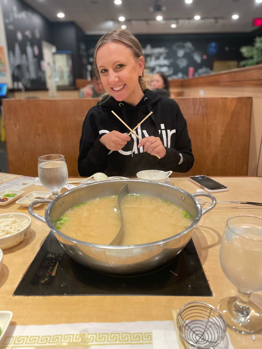 SnovisSays's tweet photo. Had a full weekend of “Insta-worthy” moments but, my favorite pics are from Sunday when @samiilinn and I went to stuff our faces at hot pots in sweats and I’m not even mad… #iconic #Bostonthings https://t.co/x8Ir2IR0u6