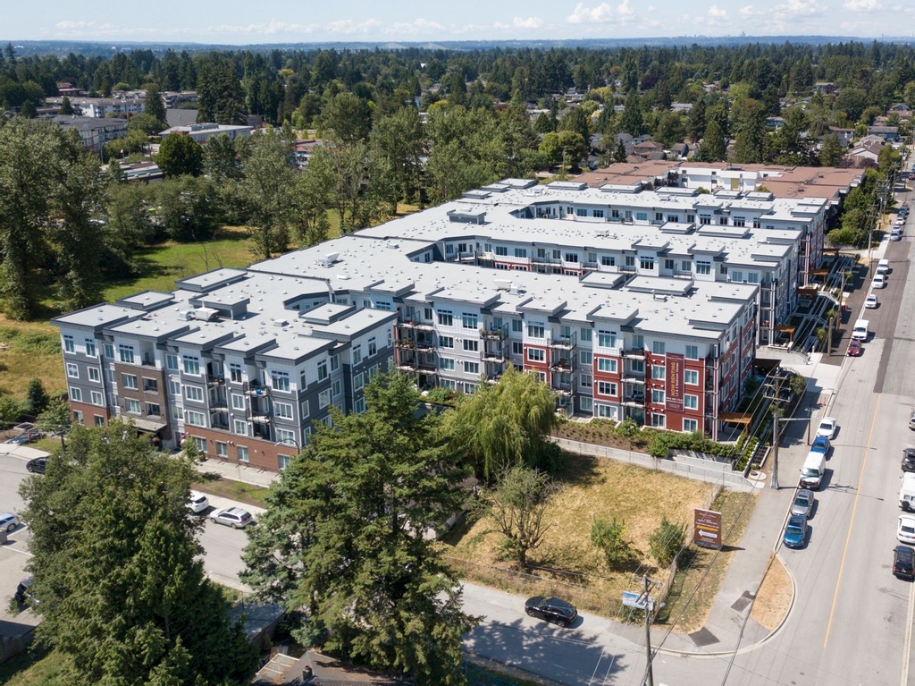 AmaconLiveWell's tweet photo. Ridgewood Place Phase II in Maple Ridge, B.C., is now 50% leased. These open concept 1, 2 and 3-bedroom suites boast quality finishes and private patios. Register today! 

#buzzbuzzhome #rentalapartments #yvrrentals #vancouverrentals #realtyvancouver #apartmentforrent #vanrealtor https://t.co/xF7kVUnbhG