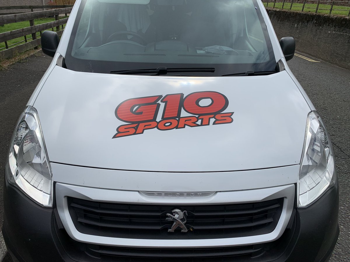 BorderBubble's tweet photo. Van done thanks to Wilson’s signs #G10SPORTS https://t.co/MBGswVTHwj