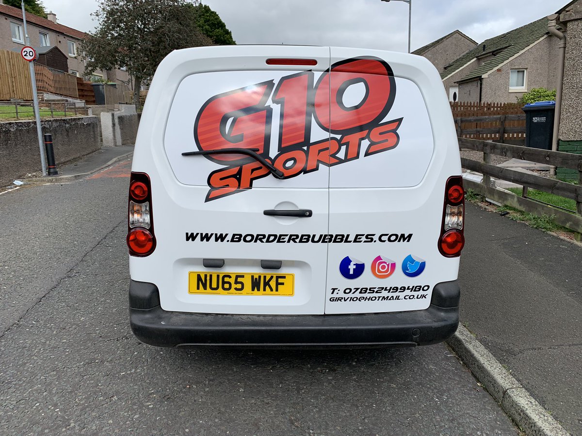 BorderBubble's tweet photo. Van done thanks to Wilson’s signs #G10SPORTS https://t.co/MBGswVTHwj