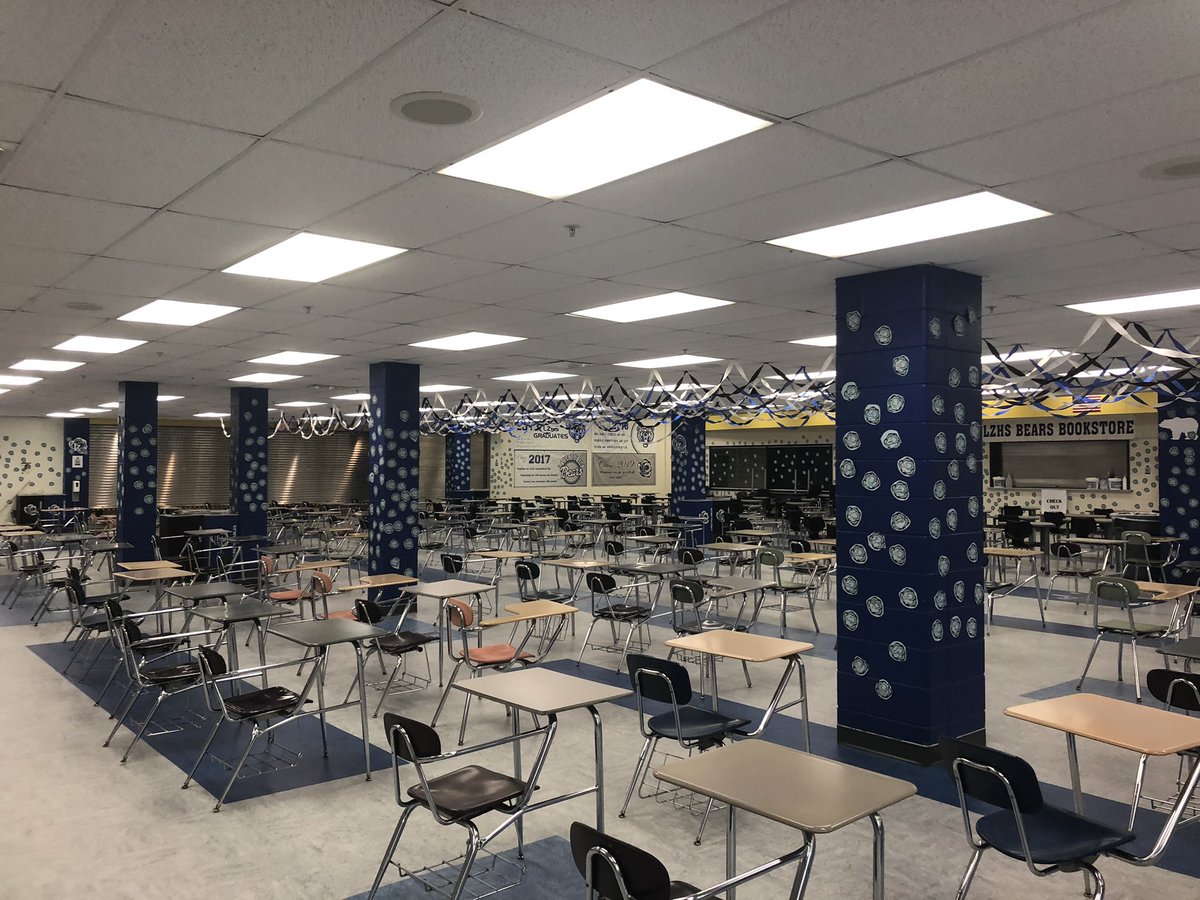 stephpiggott17's tweet photo. So excited to start the 2021-2022 school year back at LZHS! Hoping for a great year for everyone!!!@JacksonPiggott3 @KayliePiggott
#LZHSFirstDay https://t.co/2Hu1g8Q8PD