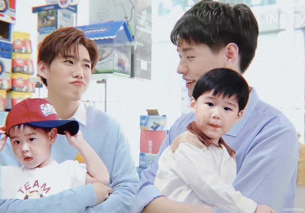 mmubbillpp's tweet photo. ꒰ 𝘏𝘢𝘱𝘱𝘺 𝘍𝘢𝘮𝘪𝘭𝘺 ♡̷̷̷‧˚
มีคนงอแงกว่าเด็กๆอีกนะ https://t.co/EHDgztQzYC