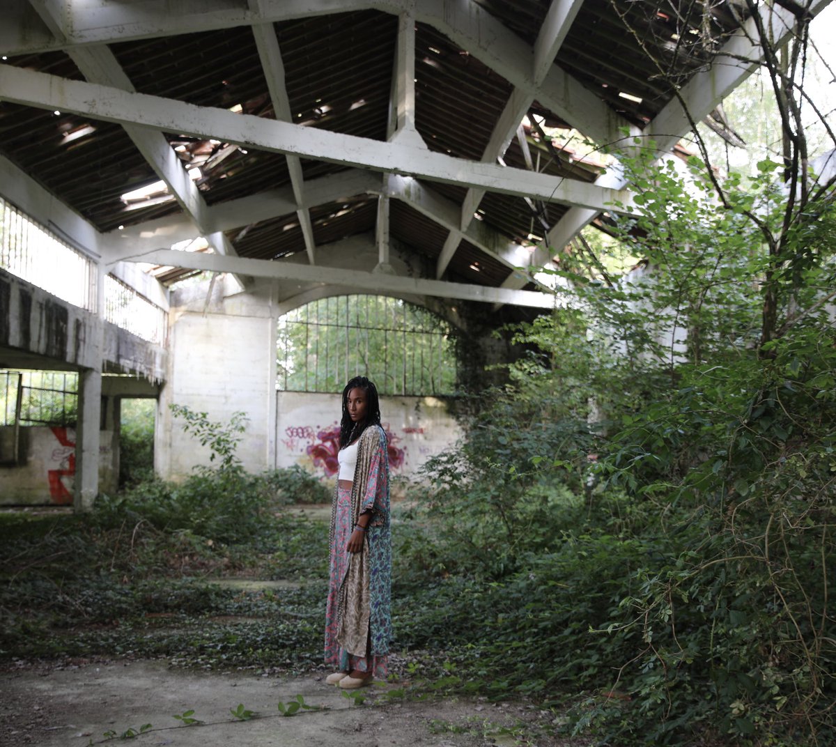 « Je suis une pierre couverte de ruines, je suis une île chaperonnée de guano »
Solide, Aimé Césaire
#ruines #citationdujour