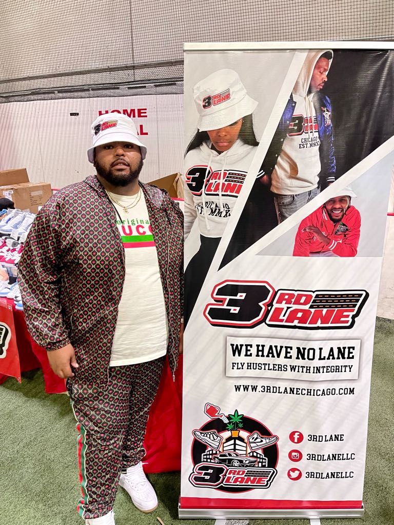 BChrisJones's tweet photo. I been taking this show on the road! #3rdLane we going up 📈 https://t.co/5OooiFWBLx