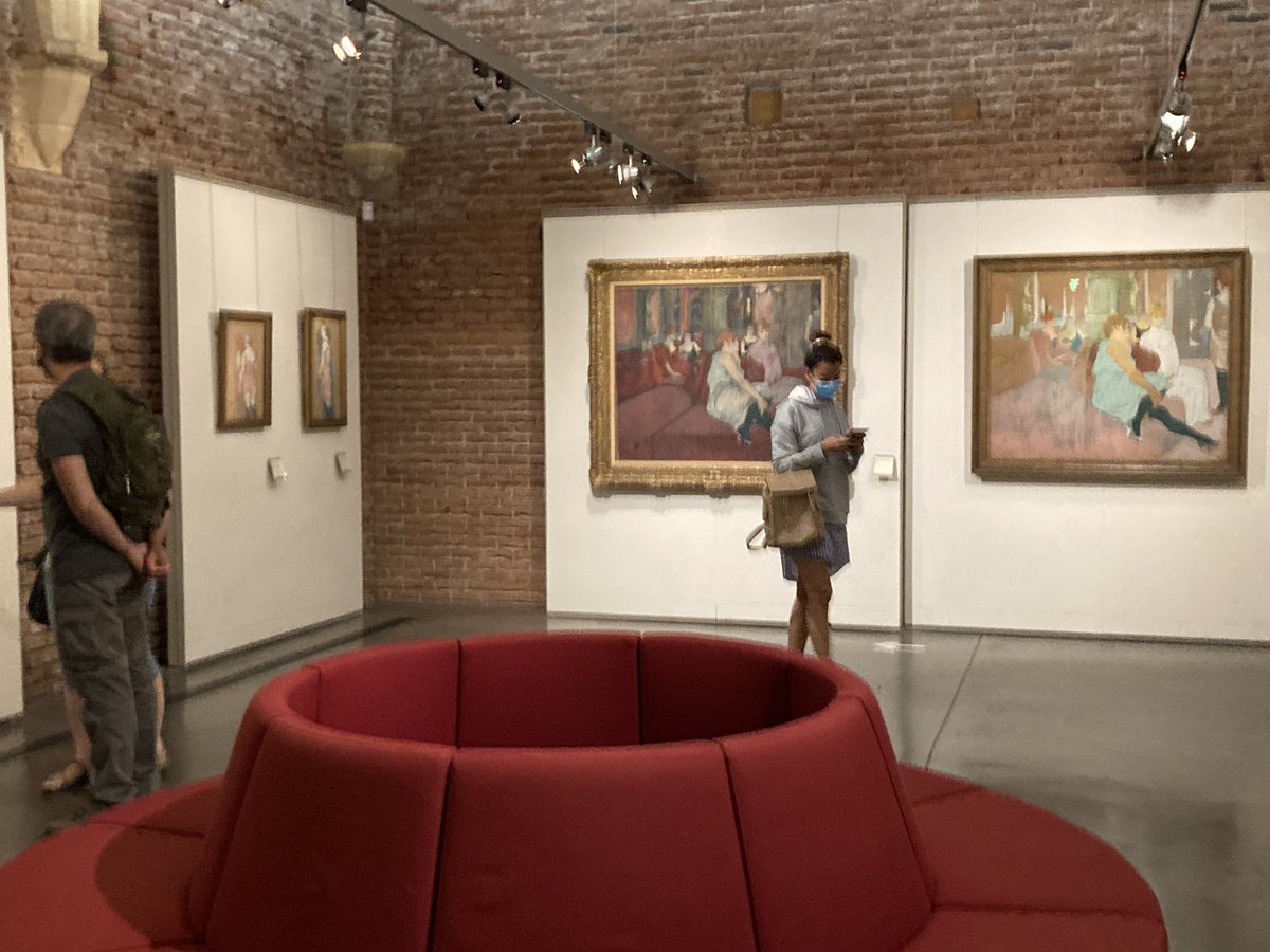 euro_tour's tweet image. アルビ。
本日の風景より。
②ロートレック美術館
　入館時に、サニタリーパスの提示を求められる。通用するかどうか、念のために持ってきた接種済証を提示すると許可される。