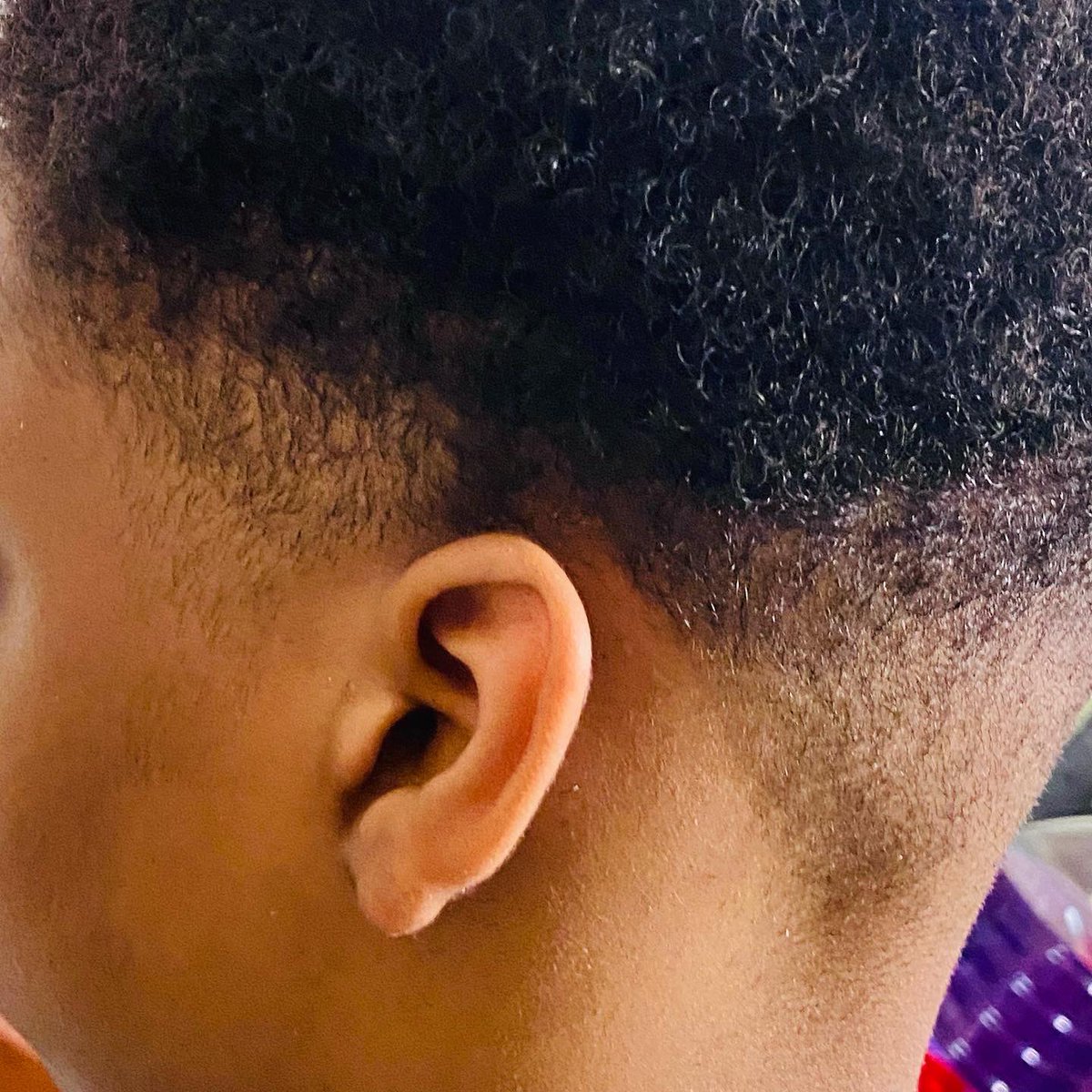 kidbuu223's tweet photo. Nice shadow taper stop by #getblended 💈✂️🪒 https://t.co/eIo9MPyNLq
