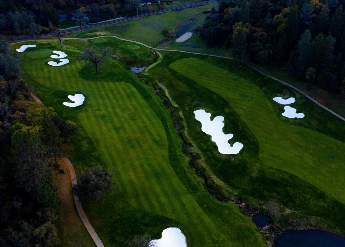 2 for $99 Hot Deals.  darkhorsegolf.club
