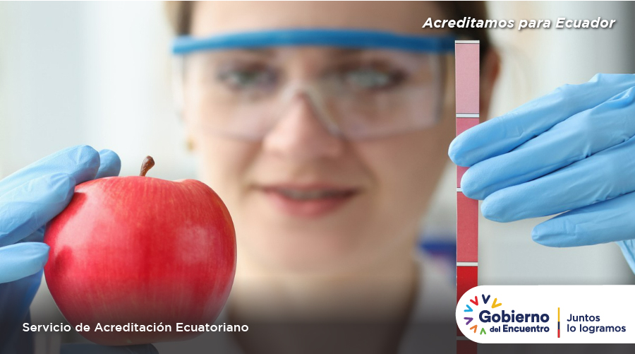 SAE_EC's tweet image. Laboratorios con #AcreditaciónSAE que realizan ensayos microbiológicos y físico-químicos en alimentos, permiten detectar microorganismos patógenos que los contaminan y pueden causar enfermedades en los consumidores.

#AcreditamosparaEcuador