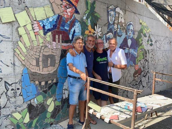mediterranew's tweet photo. Prosegue la posa del grande mosaico di Caprauna... https://t.co/0KumGWWx0v