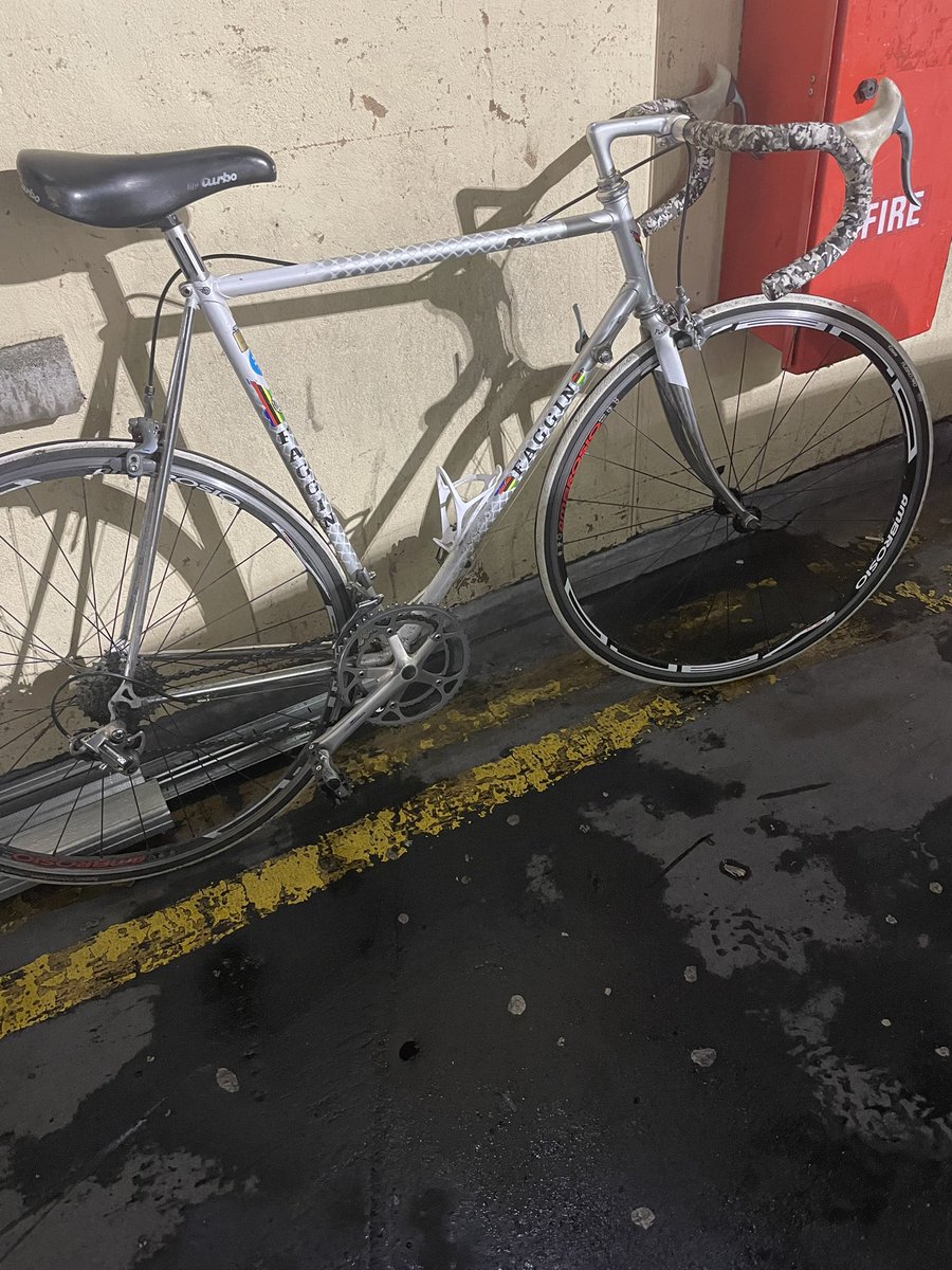 stolenbikesdub's tweet photo. 🎊ALERT BIKE FOUND🎊 FAGGIN retro road bike Found this bike in town abandoned ? seems in good condition… maybe someone might own it ? Dublin 1. Have a look at the picture and retweet to share thanks https://t.co/7wc6DYs2J9