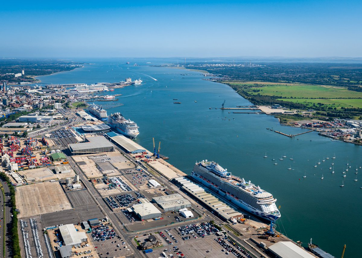 abportsuk's tweet photo. ABP News Release: Port of Southampton easing back to full #cruise operations with consecutive 5-ship weekends #Southampton has had its busiest month with 2 consecutive 5 cruise ship weekends during August #returntocruise For more information, visit: https://t.co/w16VMxWSZ2 https://t.co/nLH9ji5FpK