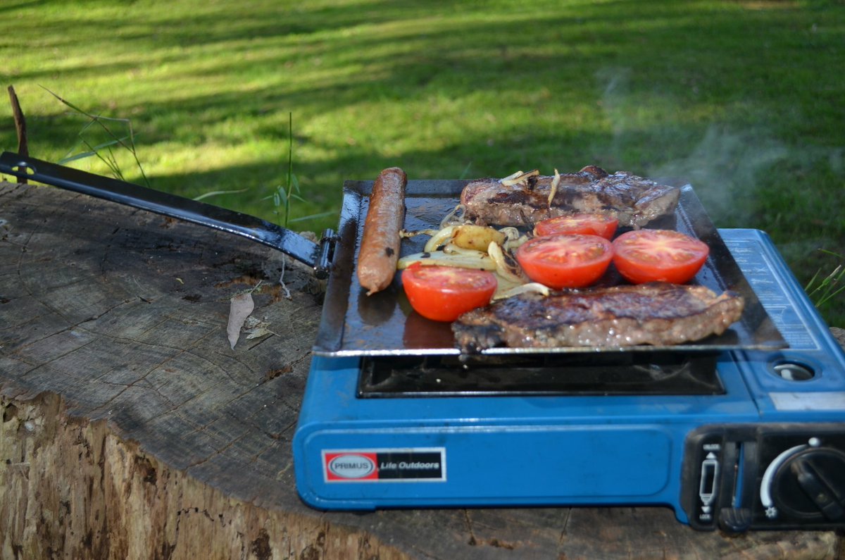 For those spur of the moment trips, when you don't want to take everything including the kitchen sink, the Hillbilly Camping Australian made hotplate is just the ticket. 4x4overlander.com/product/hillbi…