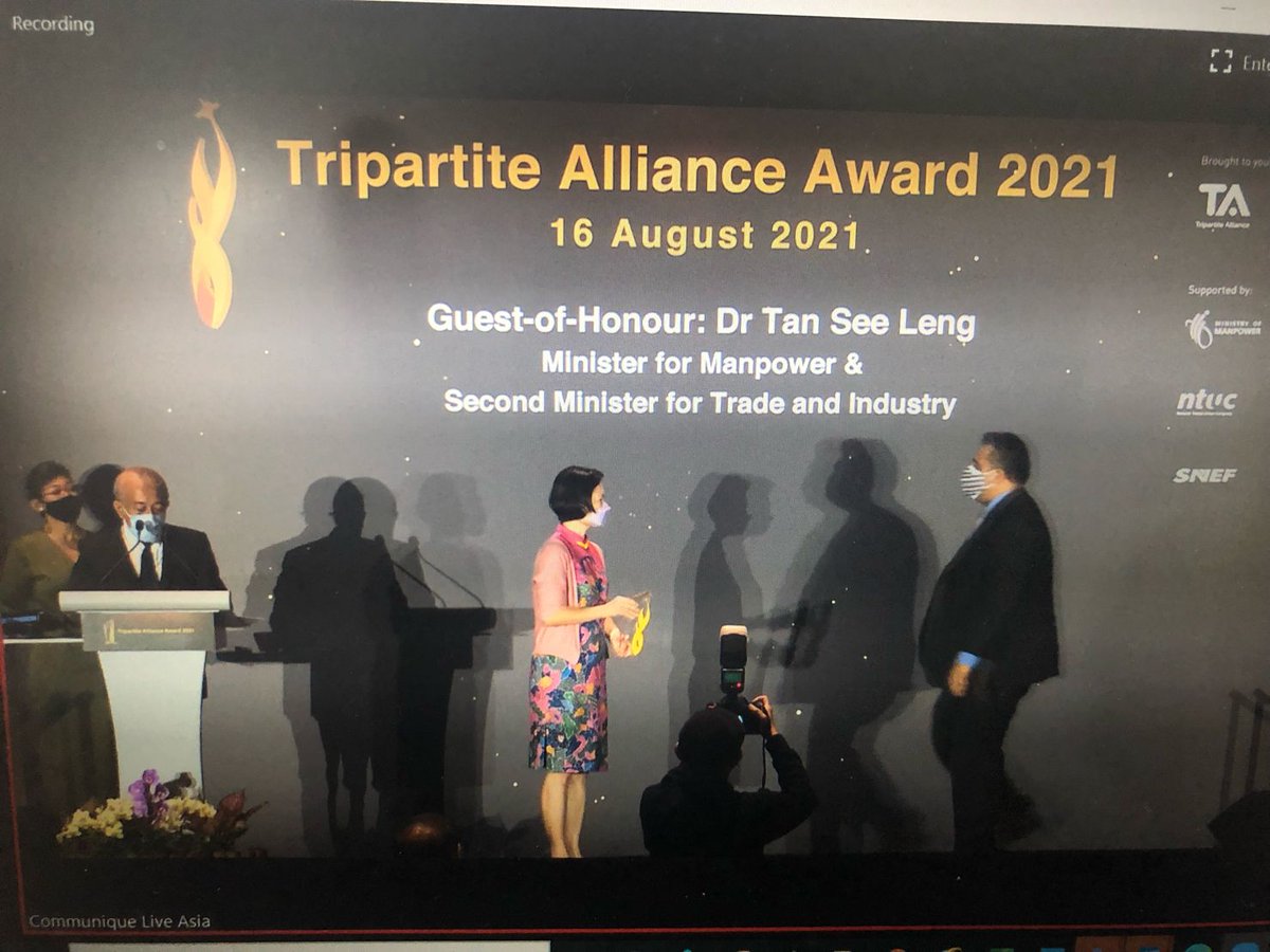 VeoliaWaterTech's tweet photo. Yesterday, the Southeast Asia &amp; Oceania team was awarded by the Tripartite Alliance, Singapore, for their #employment practices! Pictured is our SVP, Irshaad Hakim, receiving the Work-Life Excellence Award from the Minister of State for Manpower, Miss Gan Siow Huang. https://t.co/X0f7hcs9sb