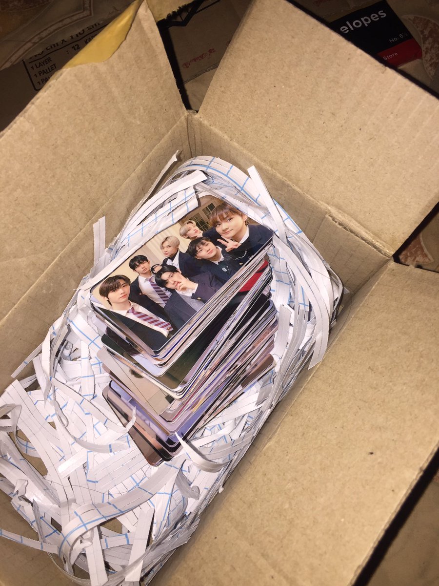 viorsph's tweet photo. dumating na siya days ago pero nakalimutan ko lang i-post, anyway thank u sooo much sa super nice pcs for freebies! we werent expecting na ganito pala kaganda yung quality omg tysm @cloudcanesprnt < 3
#cloudcanesfeedback https://t.co/R3oJU7ESQZ