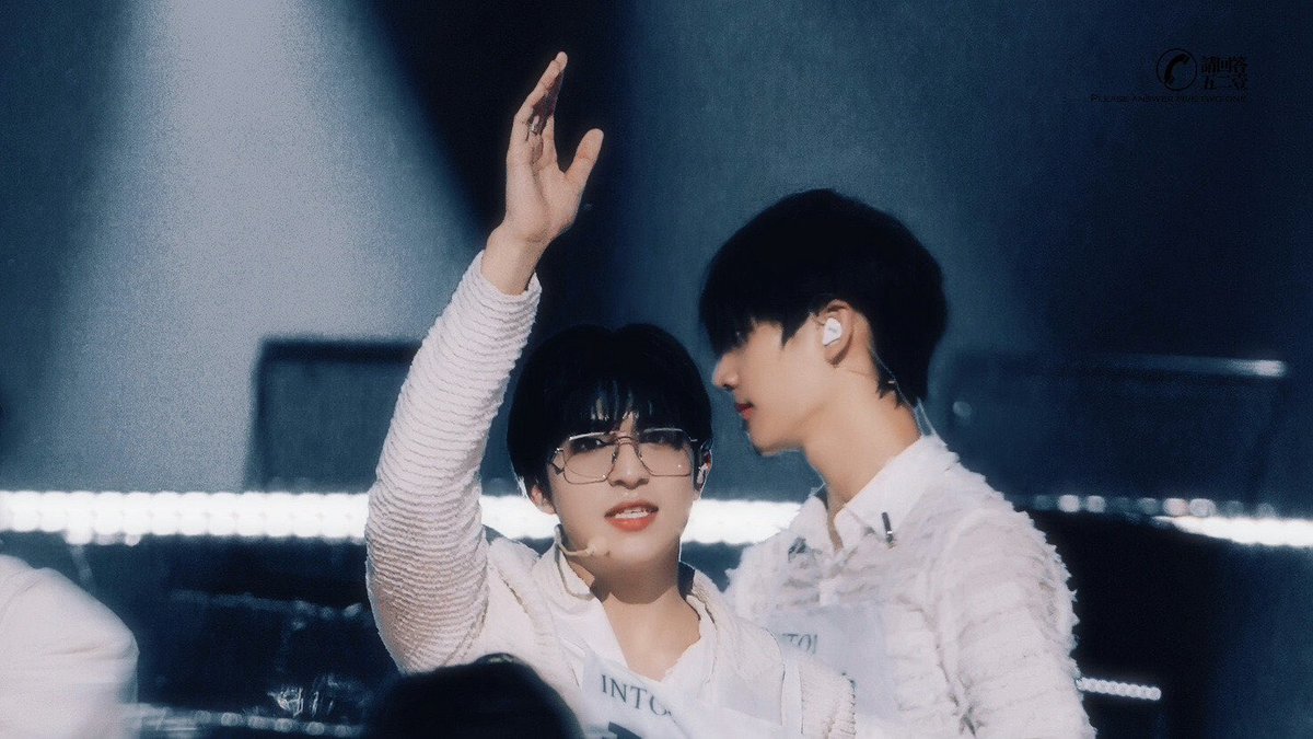 KEPAT_TH's tweet photo. 《 18/08/21  |  🕺🕺 rehearsal ​ 》

ซ้อมสำหรับงาน 818 วันพรุ่งนี้ครับ

©️ ·請回答五二壹·
📎 https://t.co/AKKsSanvdy

ท่าเต้นน้องไฟรึเปล่าน้าาา สู้ๆนะครับ ทั้งพี่ดื้อ ทั้งน้องดื้อ���ลยนะลูก 💟

#เคอแพท
#KEPAT https://t.co/eXOkUxJqxm