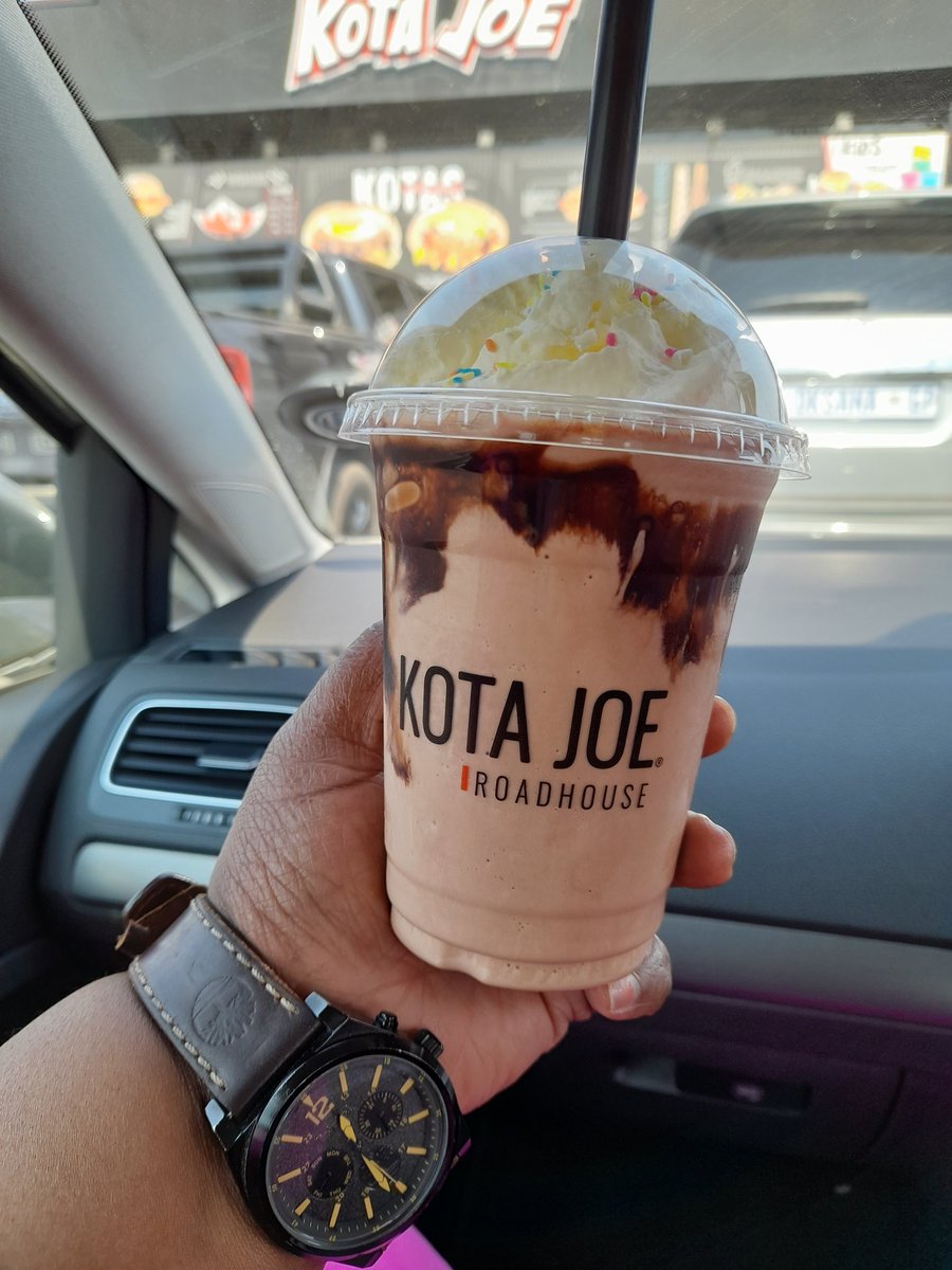 Yolisela's tweet photo. @KotajoeSA mmmm 👌 https://t.co/jpycQ6oy8b