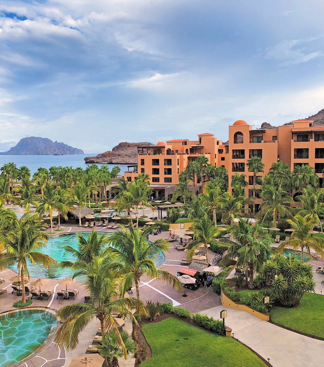 VilladelPalmarL's tweet photo. Summer continues! Describe a perfect day at the pool with 2 emojis. We'll start: 😎🍹
Book now: https://t.co/A4WE76PBAL
Toll free: ☎️ 🇺🇸 1 800 790 4187 ☎️ 🇲🇽 800 838 2662
#IslandsofLoreto #LoretoMexico #VilladelPalmarL #VilladelPalmarLoreto #Summer2021 #Vacation https://t.co/2hNA3qONDQ