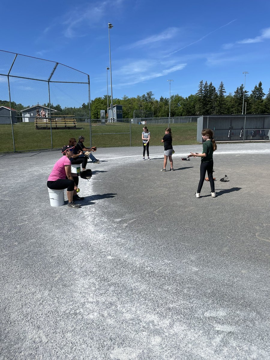 Softball PEI tweet media
