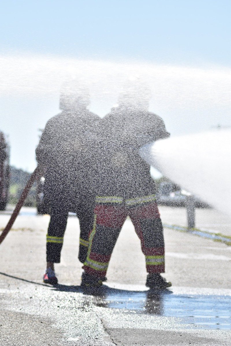 AfVirois's tweet photo. 📸 Retour en images sur l’une des deux journées cohésion. 

Le groupe de Cédric Hoarau avait rendez-vous à l’Ecole du feu de Vaudry. 👨‍🚒🔥

➡️ Les photos à retrouver ici 👉 https://t.co/ffaYW4CFID

#TeamAFV 🔵⚪️ https://t.co/1ehT9JoLkR