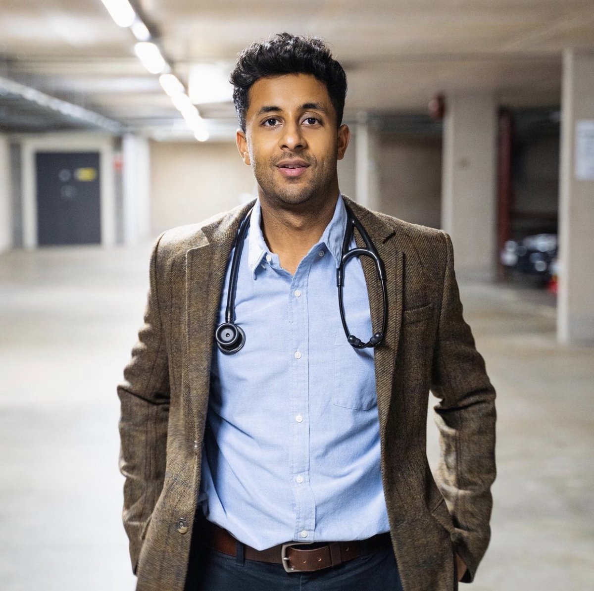 ukhealthradio's tweet photo. To Immunity and Beyond presented by @drmonakular - on @ukhealthradio  
The power of music on #immunity, #stress and overall #wellbeing. 
@bodaliadj, an #NHS doctor and DJ tells the story of how he used music to make a difference in the #pandemic.

👉🎙 https://t.co/FBZLrAPMAl https://t.co/4VN5S40Ocg