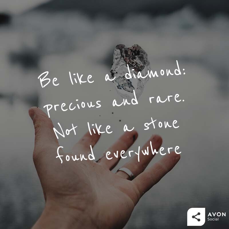 avonladyhelen's tweet photo. Anyone can tap into their inner sparkle with an incredible collection of make-up!
What make-up product always brings out your inner shine?
#Makeup #Diamond #InnerShine #Avon https://t.co/g5cAVyC0rf
