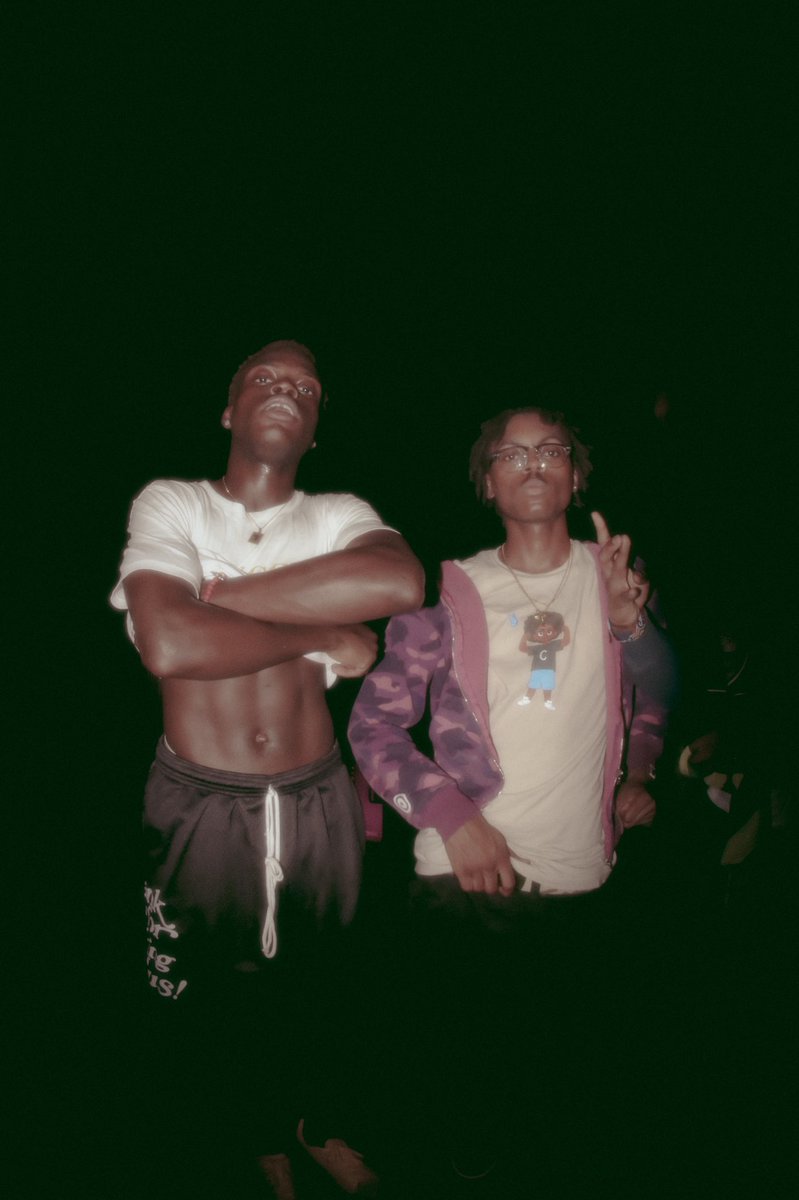taiyegodbody's tweet photo. The energy they generated in the grungy venue was raw. Jumping in and out of the shadows, these two artists swung between hard aggression and subtle melodies. They moved the crowd into a euphoric state with flows and clever lyricism.

Shotbyme

Enjoy, show love and send feedback https://t.co/xUGJIgaIcJ