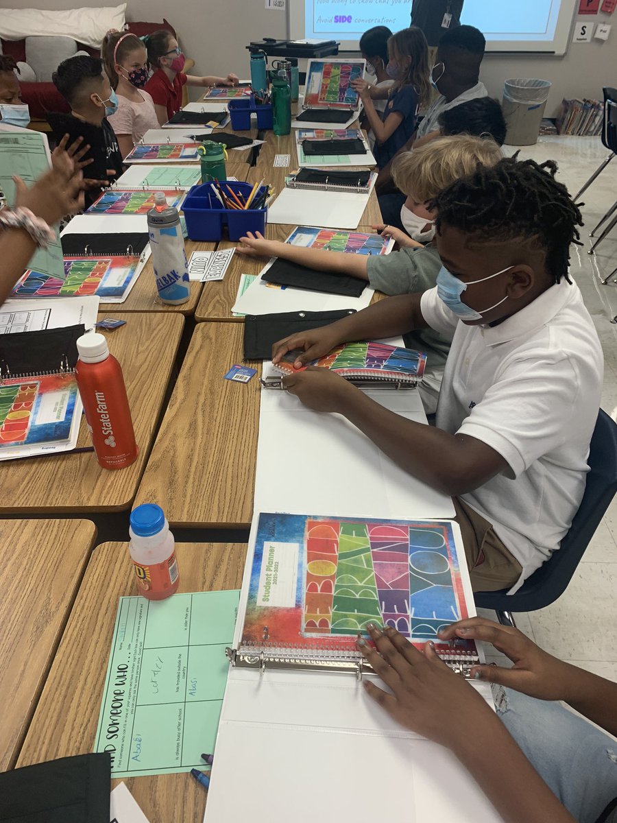 Stefani Spoon tweet media