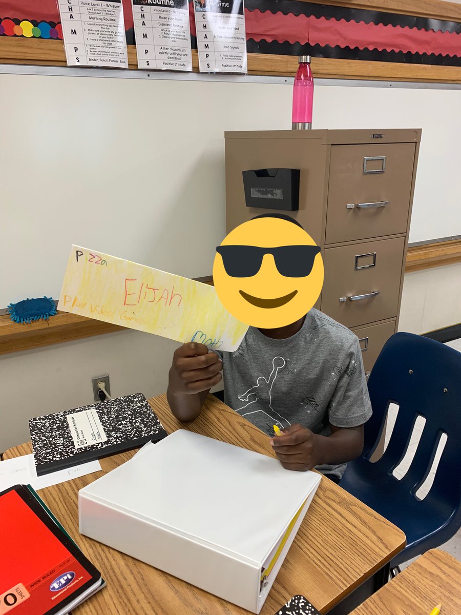 Stefani Spoon tweet media