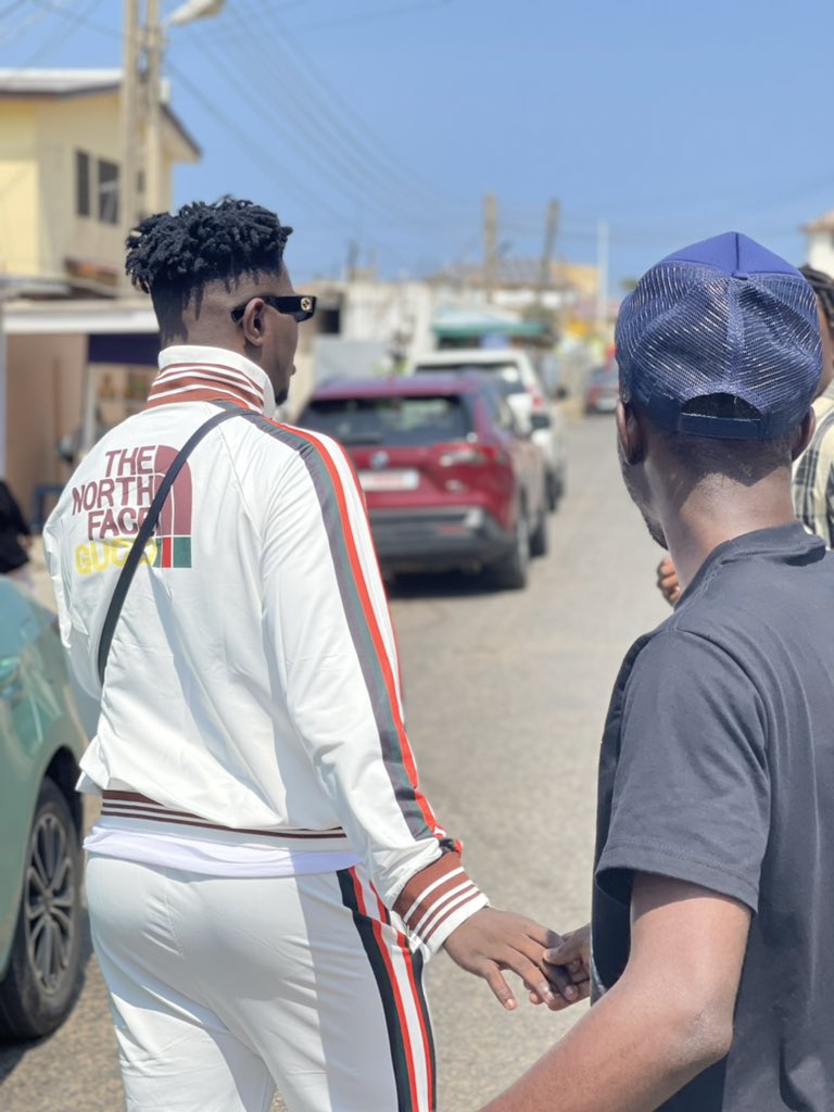 ComedianWaris's tweet photo. Nasty blaq https://t.co/LVrEcNk0vx