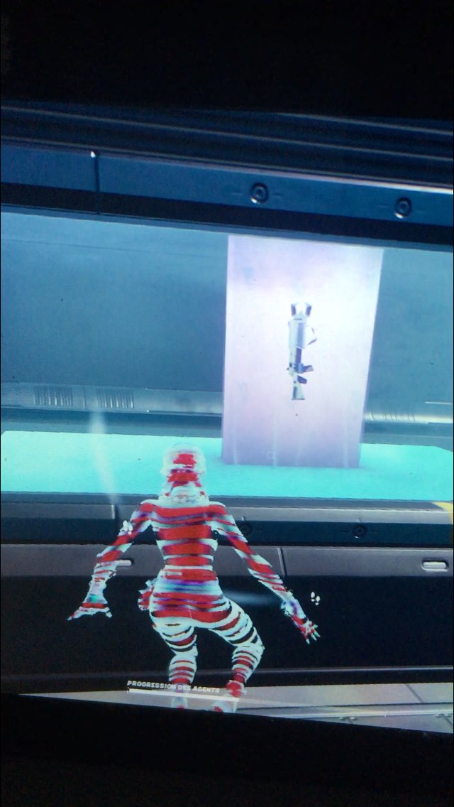 Adam28810799's tweet photo. @Nanxss Nanass j’ai un truc pour toi je sais pas si tu été au courant dans le mode imposteur on peut voir le zapotron, le zapotron de retour ?? https://t.co/IUSod3eQ97