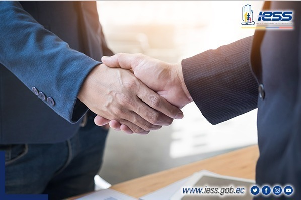 IESSec's tweet photo. #IESSeTranforma | @AlbertoMolinaF2, señaló: “La transparencia es la parte más importante, nos vamos reunir para diseñar una hoja de ruta. Esta será manera más práctica para saber por dónde empezar". https://t.co/8VNuTbZ0LX