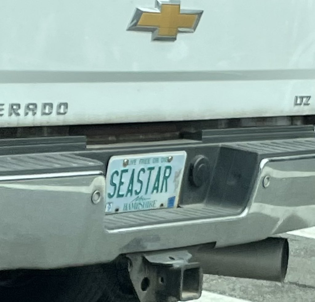 NHVanityPlates tweet picture
