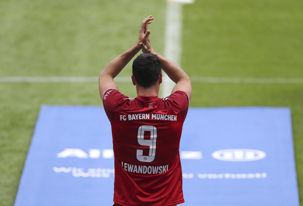 Squawka Football On Twitter Robert Lewandowski Has Now Scored 23 Goals In 24 Games Against His Former Side Borussia Dortmund A Ridiculous Record Https T Co B0a4owkgxl